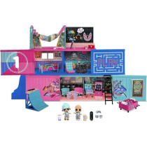 LOL Surprise Fashion Show House Playset With 40+ Surprise MGA-586050