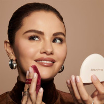 Rare Beauty Soft Touch Powder Puff, 22g