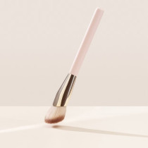 Rare Beauty Soft Pinch Liquid Blush Brush