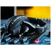 Sennheiser Hd 280 Pro Closed-Back Around-Ear Collapsible Professional Studio Monitoring Headphones, For Recording And Mixing, 64 Ohms, Includes 6.3Mm Stereo Jack Adaptor And 3M Coiled Cable