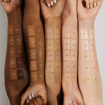 Fenty Beauty Soft'Lit Luminous Foundation, 420 (32Ml)