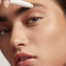 Fenty Beauty Sculpting Brow Wax Pencil And Styler, Universal Clear
