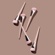 Fenty Beauty Natural Luminous Foundation Brush 145, (1Pc)