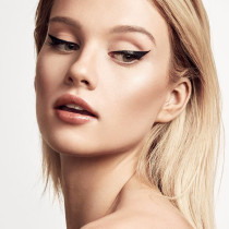 Fenty Beauty Flyliner Longwear Liquid Eyeliner