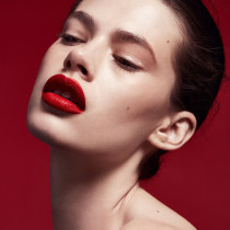Fenty Beauty Stunna Lip Paint Longwear Fluid Lip Color, Uncensored - Perfect Universal Red