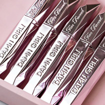 Too Faced Damn Girl! Mascara - Volumizing Mascara