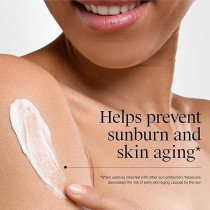 Neutrogena Ultra Sheer Dry-Touch Sunscreen Lotion, Broad Spectrum SPF 55 UVA/UVB Protection, Oxybenzone-Free, Light, Water Resistant, Non-Comedogenic And Non-Greasy, Travel Size, 3 fl. oz