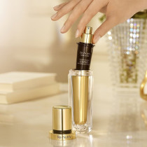 Estee Lauder Re-Nutriv Ultimate Diamond Transformative Brilliance Serum, 30Ml