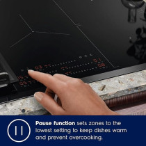 Electrolux 90Cm Built-In Induction Hob With 5 Cooking Zones, Bridge Function, Powerboost, Hob2Hood, Heat Memory And Smooth Easy To Clean Glass Surface, Black, EIV94550