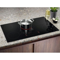 Electrolux 90Cm Built-In Ceramic Hob, Radiant Hob With 5 Cooking Zones, Flexible Cooking Zone Function, Hob2Hood And Smooth Easy To Clean Glass Surface, Black, ERR9577CK