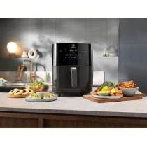 Electrolux 7L Xxl Digital Air Fryer With Steam Function, Touch Controls For Frying Without Oil, Grilling And Baking, Rapid Hot Air Technology, Dishwasher Safe Detachable Basket For Cleaning, E7AF1-700P