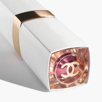 Chanel Rouge Coco Baume Tinted A Hydrating Tinted Lip Balm That Offers Buildable Colour For Better-Looking Lips, Day After Day, 762 Raspberry Kiss