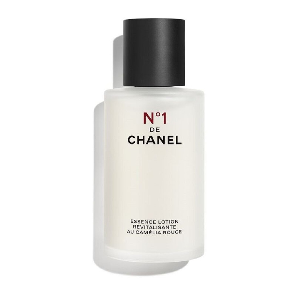 Chanel N°1 De Chanel Revitalizing Essence Lotion Plumps Unifies Illuminates