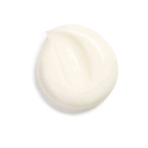 Chanel N°1 De Chanel Revitalising Cream Smooths Plumps Provides Comfort
