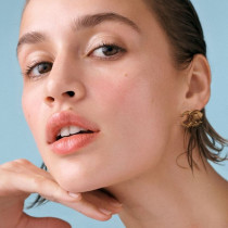 Chanel Hydra Beauty Micro Serum Rebalancing Replenishing Hydration